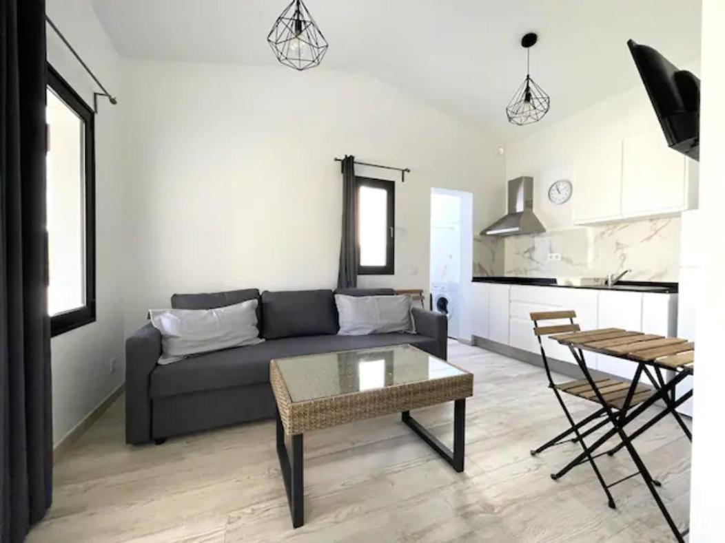 Sunny Bungalow With Garden #1 ماسبالوماس المظهر الخارجي الصورة