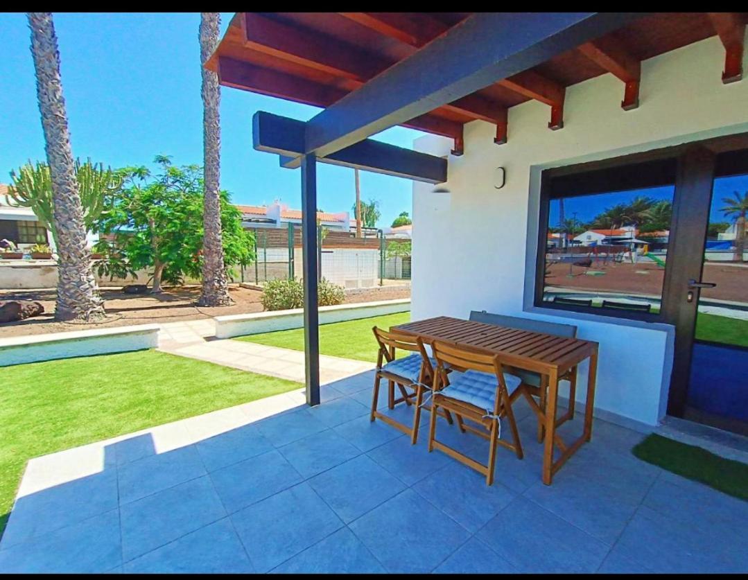 Sunny Bungalow With Garden #1 ماسبالوماس المظهر الخارجي الصورة
